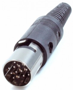 13pol-DIN-Stecker  Kunststoff